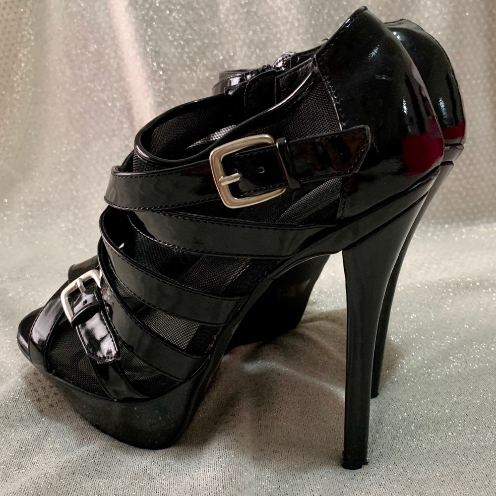Hot Tomato Black Booties Size 7.5